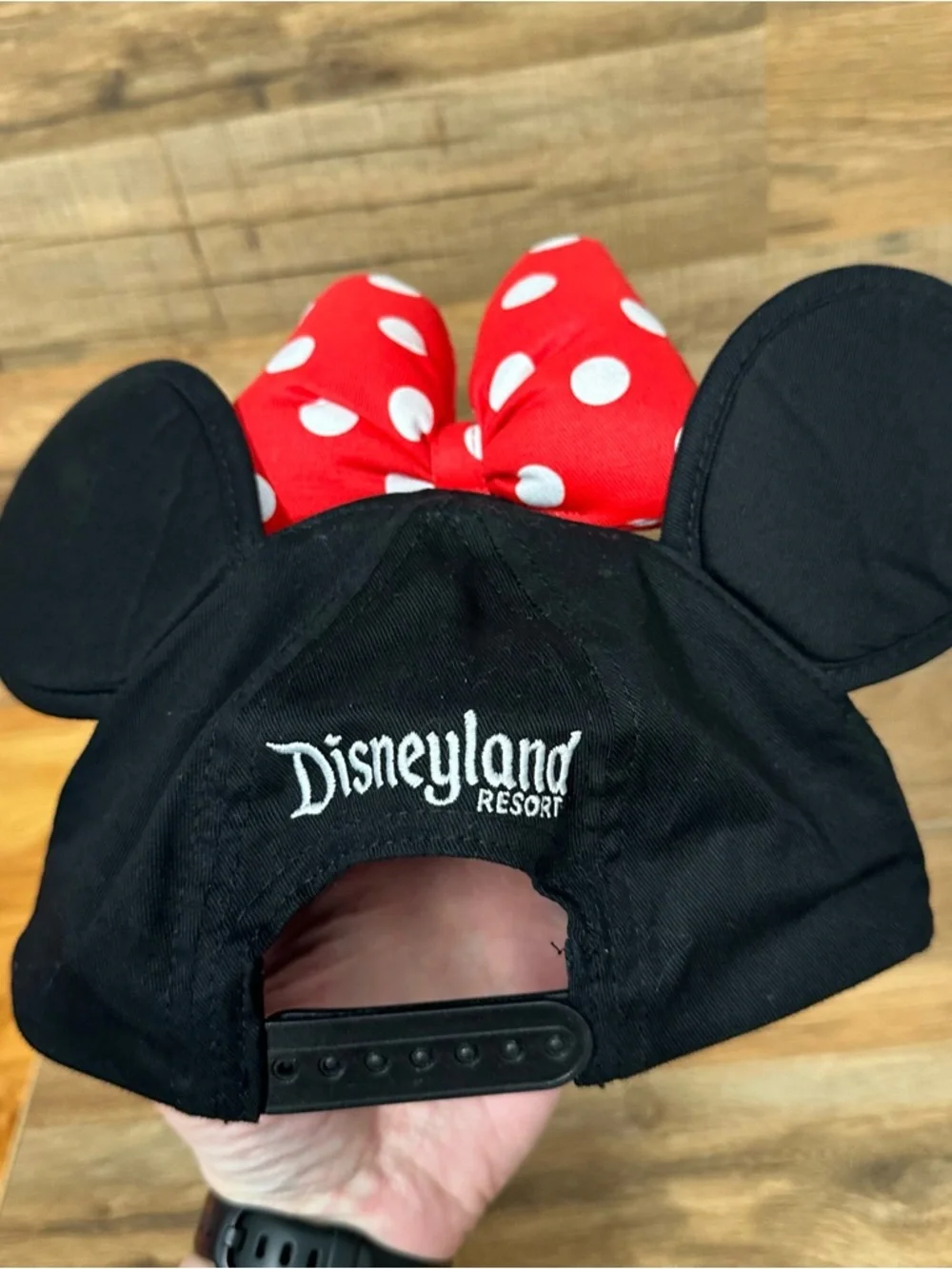 Disneyland Resort Minnie Mouse ears hat Polka Dot Snapback Red Bow kids size